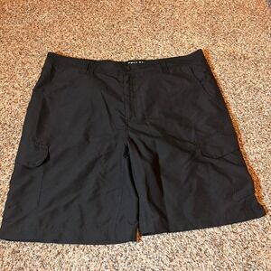Magellan Outdoors Cargo Shorts Hiking Travel Casual Black Size 40‎
